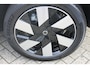 Volvo XC60 T6 350PK Automaat Plug-in hybrid AWD Ultra Dark Head-up display / Semi elektrisch wegklapbare trekhaak / Panoramisch schuif-kanteldak / Harman Kardon audio