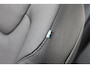 Volvo XC60 T6 350PK Automaat Plug-in hybrid AWD Ultra Dark Head-up display / Semi elektrisch wegklapbare trekhaak / Panoramisch schuif-kanteldak / Harman Kardon audio