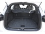 Lynk & Co 01 276PK Automaat Core / Adaptieve cruise control / Stoel - en stuurwielverarming / Parkeersensoren met camera / Apple carplay / Trekhaak / Metallic lak / 19" lichtmetalen velgen