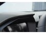Lynk & Co 01 276PK Automaat Core / Adaptieve cruise control / Stoel - en stuurwielverarming / Parkeersensoren met camera / Apple carplay / Trekhaak / Metallic lak / 19" lichtmetalen velgen