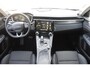 Lynk & Co 01 262PK Automaat / 360 Camera / Adaptieve cruise control / Glazen schuif-kanteldak / Elektrische stoelen met geheugenfunctie / Stoelverwarming / Elektrische achterklep / Climate control / Parkeersensoren V+A / 20"velgen / Keyless entry /