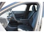 Volvo EX30 272PK Automaat Single Motor Ext. Range Plus Europa Elektrisch verstelbare voorstoelen / Verwarmbare voorstoelen en verwarmbaar stuurwiel / 20" lichtmetalen velgen