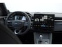 Lynk & Co 01 276PK Automaat Core / Adaptieve cruise control / Stoel - en stuurwielverarming / Parkeersensoren met camera / Apple carplay / Trekhaak / Metallic lak / 19" lichtmetalen velgen