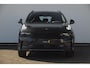Lynk & Co 01 276PK Automaat Core / Adaptieve cruise control / Stoel - en stuurwielverarming / Parkeersensoren met camera / Apple carplay / Trekhaak / Metallic lak / 19" lichtmetalen velgen