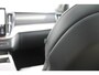 Volvo XC90 T8 455PK Autom Plug-in hybrid AWD Ultra Dark Luchtvering / Massagefunctie voorstoelen / Semi elektrisch wegklapbare trekhaak / Gelamineerd glas / Stoelventilatie / 21" lichtmetalen velgen