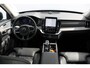 Volvo XC90 T8 455PK Autom Plug-in hybrid AWD Ultra Dark Luchtvering / Massagefunctie voorstoelen / Semi elektrisch wegklapbare trekhaak / Gelamineerd glas / Stoelventilatie / 21" lichtmetalen velgen