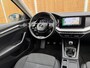 Skoda Octavia Combi 1.0 TSI Business Edition Plus Trekhaak | Navigatiesysteem | Apple CarPlay/Android Auto | Sfeerverlichting | LED verlichting | Stoel- & stuurwielverwarming | Adaptieve cruisecruise control | Parkeersensoren voor en achter