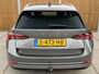 Skoda Octavia Combi 1.0 TSI Business Edition Plus Trekhaak | Navigatiesysteem | Apple CarPlay/Android Auto | Sfeerverlichting | LED verlichting | Stoel- & stuurwielverwarming | Adaptieve cruisecruise control | Parkeersensoren voor en achter
