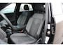 Volkswagen T-Roc 1.5 TSI 3x R-Line | Panoramadak | IQ Light | Virtual cockpit | Navigatie | Apple carplay | Adaptive cruise | Dode