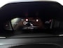Peugeot 2008 Allure Pack 1.2 Hybrid 145pk e-DCS6 | STOELVERW. | ADAPTIVE CRUISE | KEYLESS ENTRY | 360° CAMERA | DODEHOEKBEW. | NAVI | LEDER/STOF |
