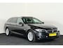 BMW 5-Serie Touring 520i Luxury Edition / Panorama / Leder / LED / Memory