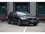 Volvo V60 2.0 B3 163pk Momentum Advantage | Trekhaak Wegklapbaar | Leer | Camera | 19" Velgen
