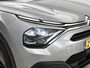 Citroën E-C4 EV You 50 kWh 136pk | Navigatie via Apple Carplay / Android Auto | Achteruitrijcamera | Climate Control | Cruise Control | Parkeersensoren | DAB+ radio | Armsteun | Stof/kunstlederen comfortstoelen | Volledig digitaal instrumentenpaneel | Adaptief demping systeem | 18” lichtmetalen velgen |