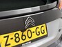 Citroën E-C4 EV You 50 kWh 136pk | Navigatie via Apple Carplay / Android Auto | Achteruitrijcamera | Climate Control | Cruise Control | Parkeersensoren | DAB+ radio | Armsteun | Stof/kunstlederen comfortstoelen | Volledig digitaal instrumentenpaneel | Adaptief demping systeem | 18” lichtmetalen velgen |