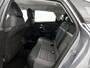 Citroën E-C4 EV You 50 kWh 136pk | Navigatie via Apple Carplay / Android Auto | Achteruitrijcamera | Climate Control | Cruise Control | Parkeersensoren | DAB+ radio | Armsteun | Stof/kunstlederen comfortstoelen | Volledig digitaal instrumentenpaneel | Adaptief demping systeem | 18” lichtmetalen velgen |
