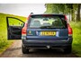 Volvo V70 2.5 T |Trekhaak |Leder |LM Velgen |210pk