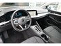 Volkswagen Golf 8 1.5 eTSI DSG Pano Led Navi ACC HUD CAM PDC Dodehoek Trekhaak