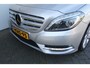Mercedes-Benz B-klasse 180 Prestige/ NL auto/ Camera/ Carplay/ Leer/ Trekhaak af-fabriek/ Stoelverwarming/ LED