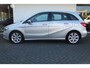 Mercedes-Benz B-klasse 180 Prestige/ NL auto/ Camera/ Carplay/ Leer/ Trekhaak af-fabriek/ Stoelverwarming/ LED