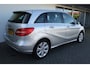 Mercedes-Benz B-klasse 180 Prestige/ NL auto/ Camera/ Carplay/ Leer/ Trekhaak af-fabriek/ Stoelverwarming/ LED