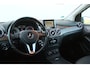 Mercedes-Benz B-klasse 180 Prestige/ NL auto/ Camera/ Carplay/ Leer/ Trekhaak af-fabriek/ Stoelverwarming/ LED