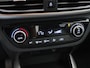 Hyundai i10 1.0 Premium | Stoelverwarming | Cruise Control | Camera | Navigatie | Bluetooth | Climatronic | 17 Inch | 47.840 Km !!