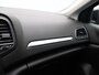 Renault Megane Estate 140pk TCe Intens | Trekhaak | Dealer onderhouden | Stoel- en stuurwielverwarming | Navigatie |