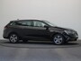 Renault Megane Estate 140pk TCe Intens | Trekhaak | Dealer onderhouden | Stoel- en stuurwielverwarming | Navigatie |