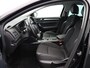 Renault Megane Estate 140pk TCe Intens | Trekhaak | Dealer onderhouden | Stoel- en stuurwielverwarming | Navigatie |