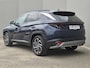 Hyundai Tucson 1.6 T-GDI PHEV Premium 4WD / Facelift Model / Fabrieksgarantie tot 07-2029 / All season banden / Head Up Display / Trekgewicht 1210 kg / Elektrische achterklep / Stuur- Stoel & Achterbankverwarming / Rondomzicht camera / Stoelventilatie / Apple Carplay Android Auto /
