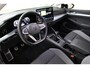 Volkswagen Golf 1.5 TSI Goal Navigatie | 4-Seizoenen banden | Parkeersensoren |  Fabrieksgarantie