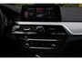 BMW 5-Serie Touring 520i High Executive Aut. | Panorama | Memory | HUD | Dealeronderhouden 2026 | Full Led | Stoelverwarming |