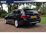 BMW 5-Serie Touring 520i High Executive Aut. | Panorama | Memory | HUD | Dealeronderhouden 2026 | Full Led | Stoelverwarming |