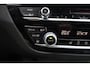 BMW 5-Serie Touring 520i High Executive Aut. | Panorama | Memory | HUD | Dealeronderhouden 2026 | Full Led | Stoelverwarming |