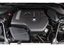 BMW 5-Serie Touring 520i High Executive Aut. | Panorama | Memory | HUD | Dealeronderhouden 2026 | Full Led | Stoelverwarming |
