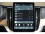 Volvo XC90 2.0 T8 AWD 335kW/456pk Aut8 Recharge Ultra Dark 7P ADAPT.CRUISE + HARMAN/KARDON + PANORAMADAK + HEAD-UP + STOEL-&STUURVERWARMING + PILOT ASSIST + LEDEREN DASHBOARD + 360 CAMERA + BLIS + LANE ASSIST + PD-GLASS + ACHTERBANKVERWARMING + 21" LM-VELGEN!