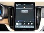 Volvo XC90 2.0 T8 AWD 335kW/456pk Aut8 Recharge Ultra Dark 7P ADAPT.CRUISE + HARMAN/KARDON + PANORAMADAK + HEAD-UP + STOEL-&STUURVERWARMING + PILOT ASSIST + LEDEREN DASHBOARD + 360 CAMERA + BLIS + LANE ASSIST + PD-GLASS + ACHTERBANKVERWARMING + 21" LM-VELGEN!