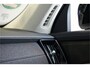 Volvo XC90 2.0 T8 AWD 335kW/456pk Aut8 Recharge Ultra Dark 7P ADAPT.CRUISE + HARMAN/KARDON + PANORAMADAK + HEAD-UP + STOEL-&STUURVERWARMING + PILOT ASSIST + LEDEREN DASHBOARD + 360 CAMERA + BLIS + LANE ASSIST + PD-GLASS + ACHTERBANKVERWARMING + 21" LM-VELGEN!