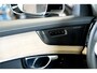 Volvo XC90 2.0 T8 AWD 335kW/456pk Aut8 Recharge Ultra Dark 7P ADAPT.CRUISE + HARMAN/KARDON + PANORAMADAK + HEAD-UP + STOEL-&STUURVERWARMING + PILOT ASSIST + LEDEREN DASHBOARD + 360 CAMERA + BLIS + LANE ASSIST + PD-GLASS + ACHTERBANKVERWARMING + 21" LM-VELGEN!