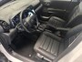 Citroën C3 Aircross 1.2 SHINE 130PK | Nieuwstaat | Automaat | Pano | 1/2 Leer | 17" | Carplay | Interesse in een bezichtiging of proefrit, bel of app met 06-24282842 / 06-42130156