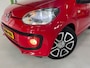 Volkswagen Up! 1.0 GROOVE UP! / Automaat / Lederen bekleding / Cruise control / Stoelverwarming / Bluetooth / Navigatie.