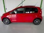 Volkswagen Up! 1.0 GROOVE UP! / Automaat / Lederen bekleding / Cruise control / Stoelverwarming / Bluetooth / Navigatie.
