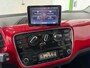 Volkswagen Up! 1.0 GROOVE UP! / Automaat / Lederen bekleding / Cruise control / Stoelverwarming / Bluetooth / Navigatie.