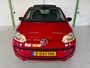 Volkswagen Up! 1.0 GROOVE UP! / Automaat / Lederen bekleding / Cruise control / Stoelverwarming / Bluetooth / Navigatie.