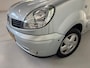 Renault Kangoo 1.6-16V Privilège / 5-persoons / Airco / LM velgen / All-season banden / Ruime auto / Nette auto