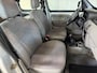 Renault Kangoo 1.6-16V Privilège / 5-persoons / Airco / LM velgen / All-season banden / Ruime auto / Nette auto