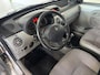 Renault Kangoo 1.6-16V Privilège / 5-persoons / Airco / LM velgen / All-season banden / Ruime auto / Nette auto