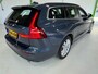 Volvo V60 2.0 Benzine / Apple carplay / Adaptieve Cruise controle / NAP / Historie aanwezig.