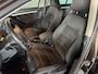 Volkswagen Golf 1.4 TSI HIGHLINE / Panoramadak / Afneembare trekhaak / Stoel verwarming / Boekjes aanwezig.