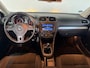 Volkswagen Golf 1.4 TSI HIGHLINE / Panoramadak / Afneembare trekhaak / Stoel verwarming / Boekjes aanwezig.